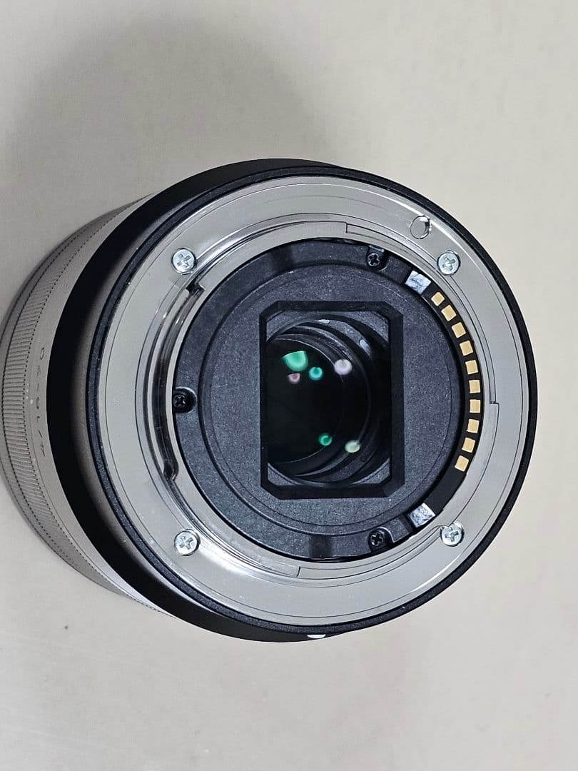 Zeiss 16-70mm F4 Eマウント ズームレンズ