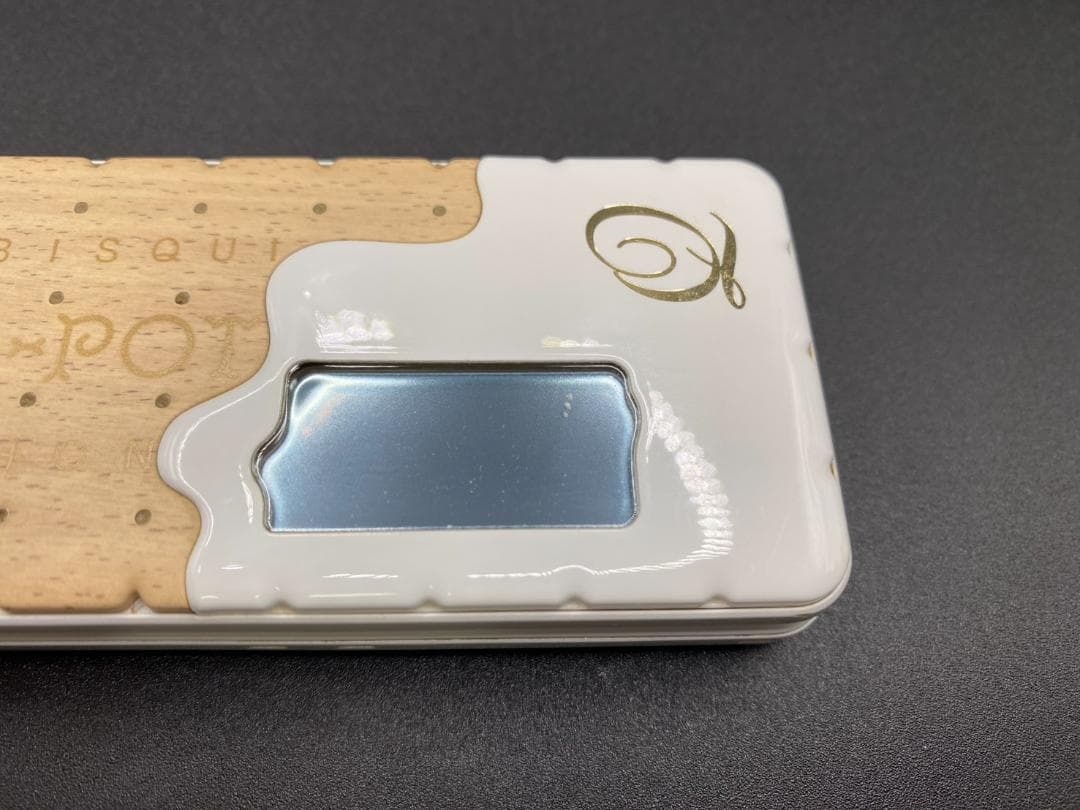 雨の日割り！docomo Q-POT SH04C ビスケット ガラケー