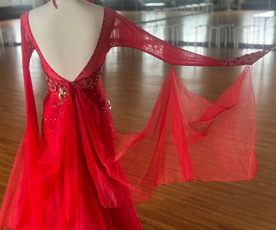 社交ダンスドレス 赤色 ラインストーン刺繍装飾チョーカー フロート付き L