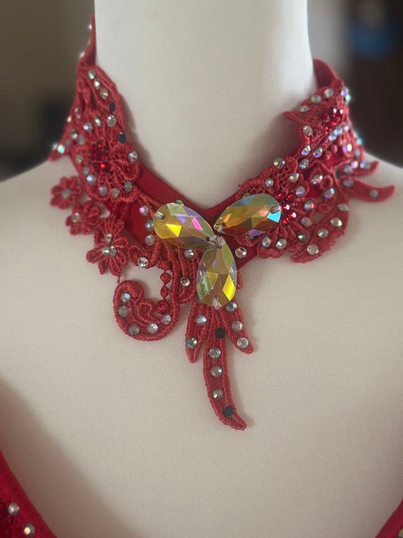 社交ダンスドレス 赤色 ラインストーン刺繍装飾チョーカー フロート付き L