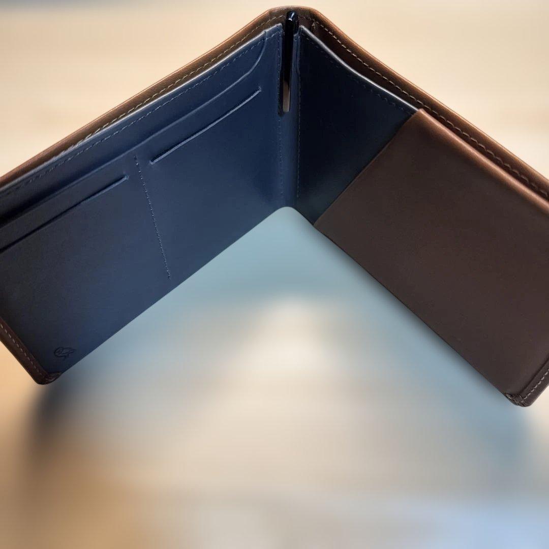 ベルロイ Travel Wallet RFID保護