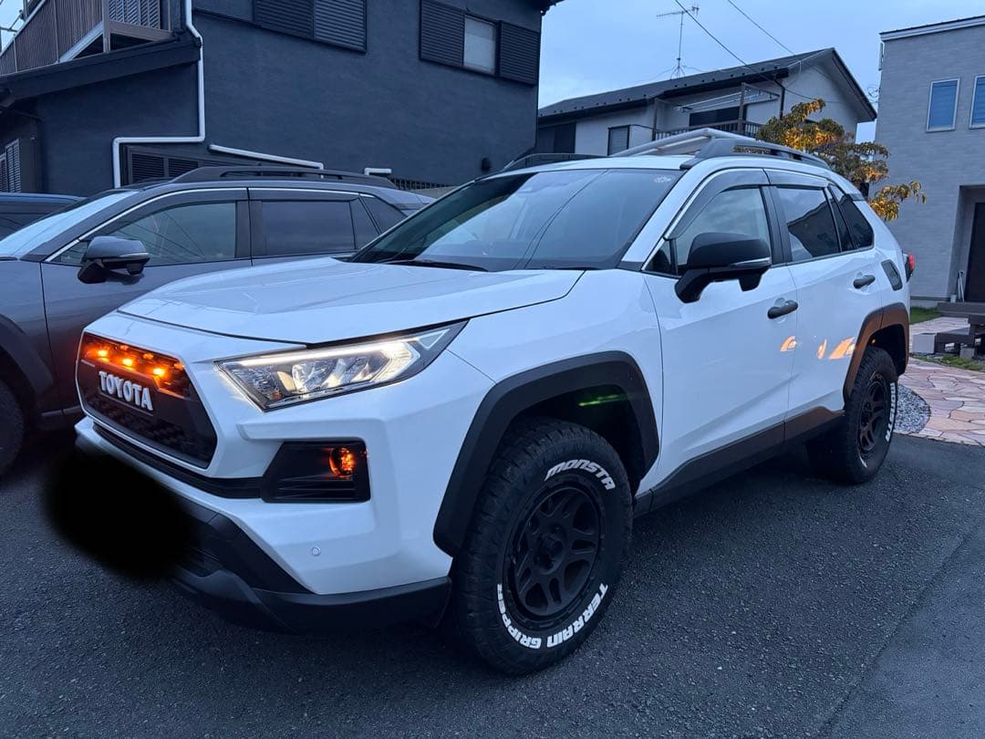 rav4タコマ風グリル新型ソナー加工済み