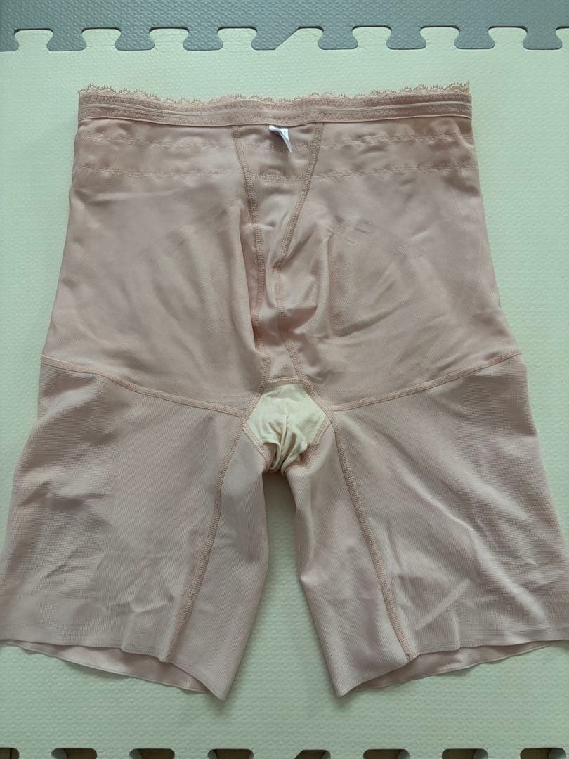 ミイミイ 　カーヴィシャス　ロングガードル　2枚セット