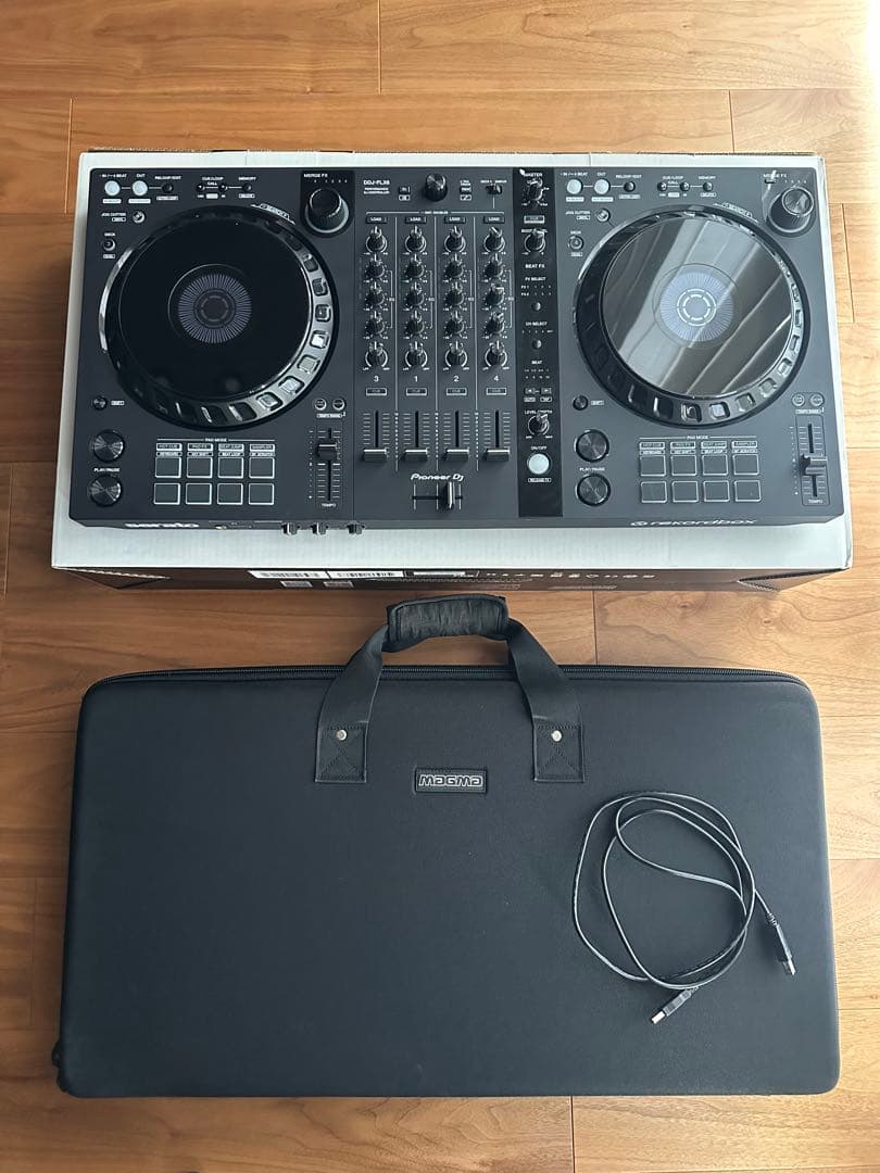 美品　pionner DDJ-FLX6 専用ケース付　化粧箱含め付属品有