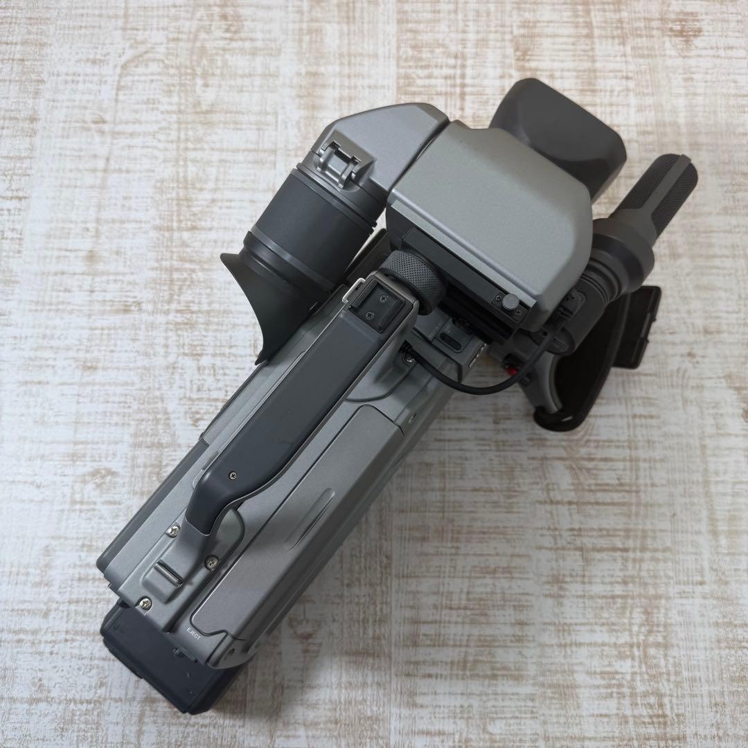 動作未確認　SONY 3CCD 業務用ビデオカメラレコーダーDCRーVX9000
