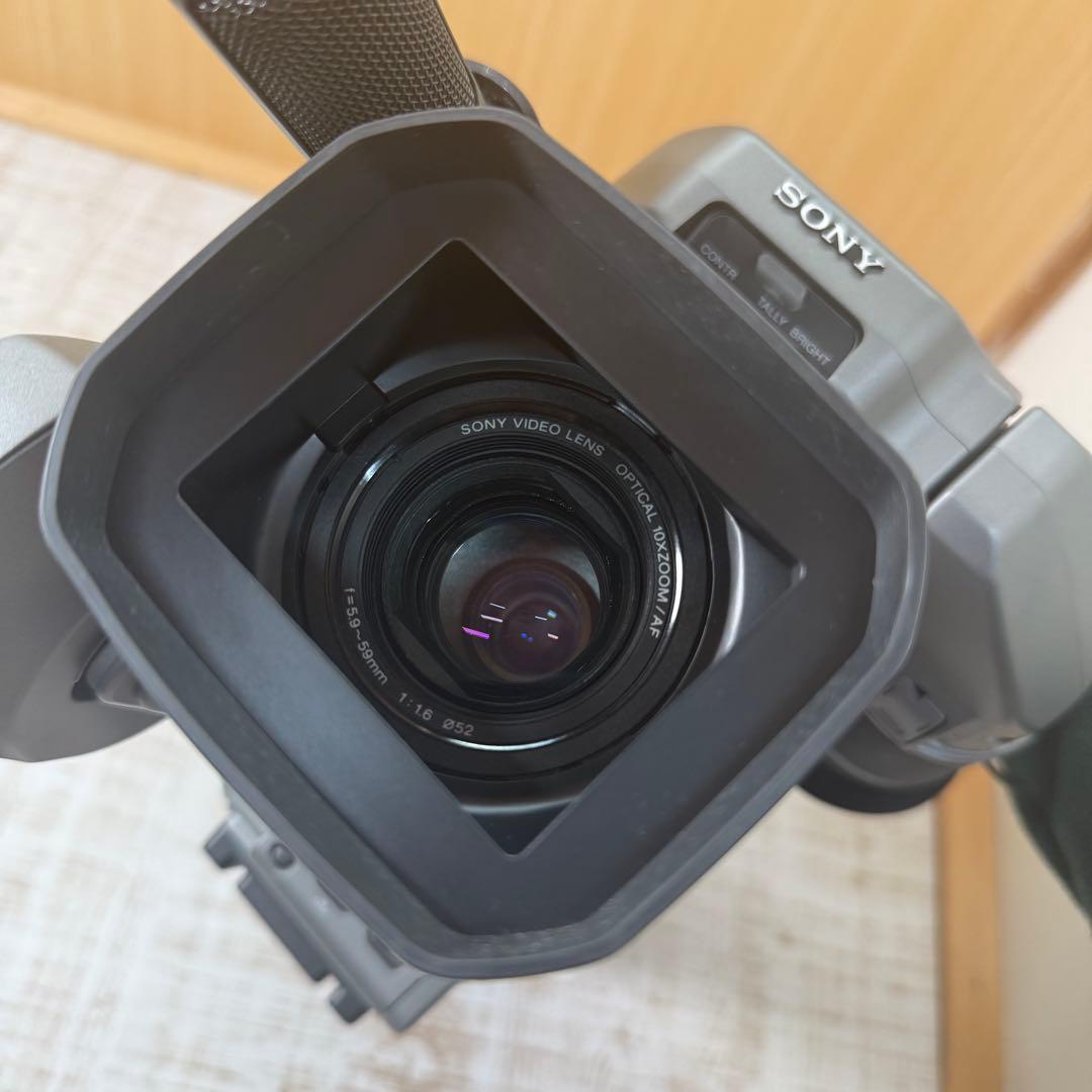 動作未確認　SONY 3CCD 業務用ビデオカメラレコーダーDCRーVX9000