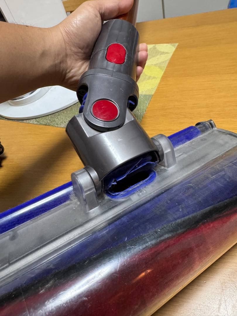 ダイソン　sv12 掃除機　動作品