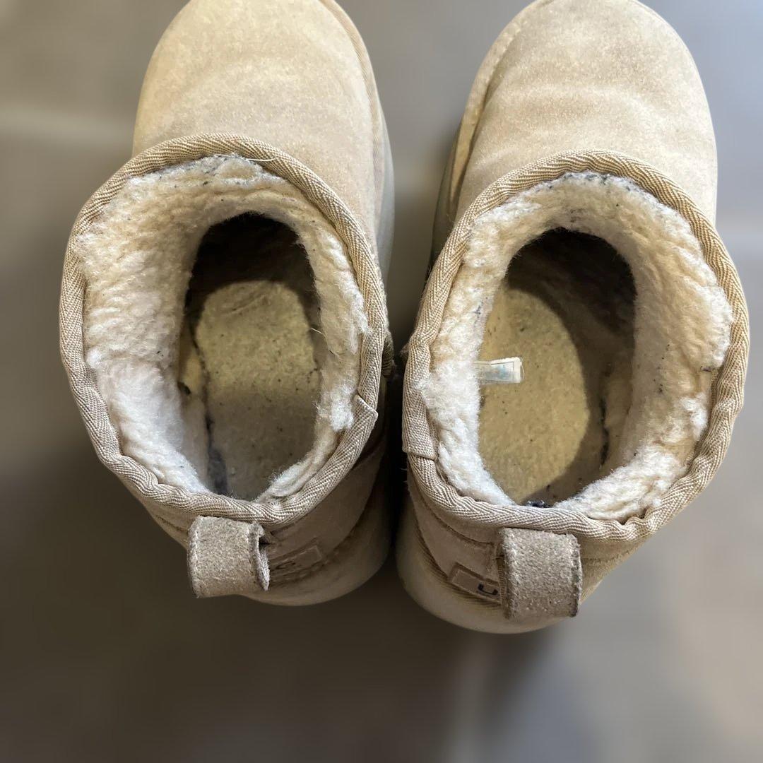 アグ　厚底　ムートンブーツ　ベージュ