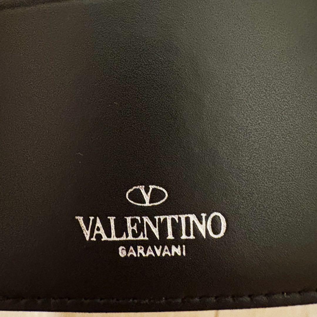 早い者勝【新品未使用】ヴァレンティノ　ショルダーバッグ　ウォレット　二つ折り財布