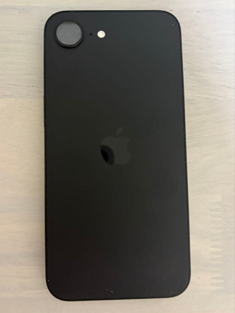 Apple iPhone 16e 128GB 本体　即購入禁止