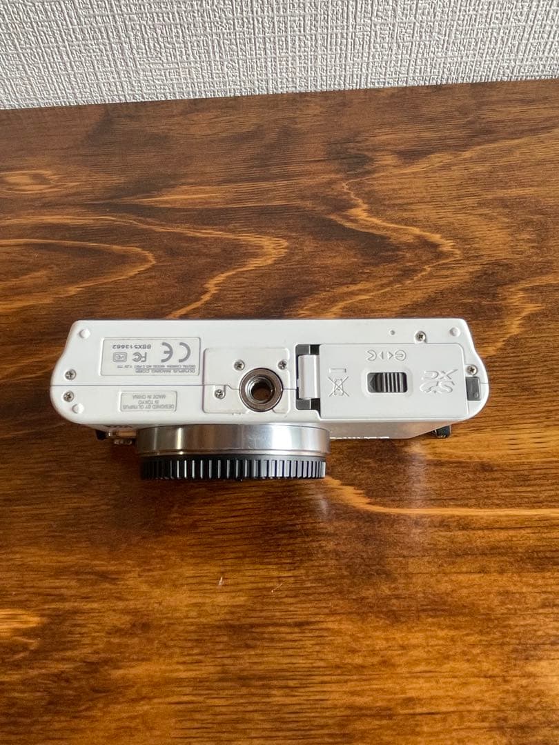 デジタルカメラ OLYMPUS PEN mini E-PM1