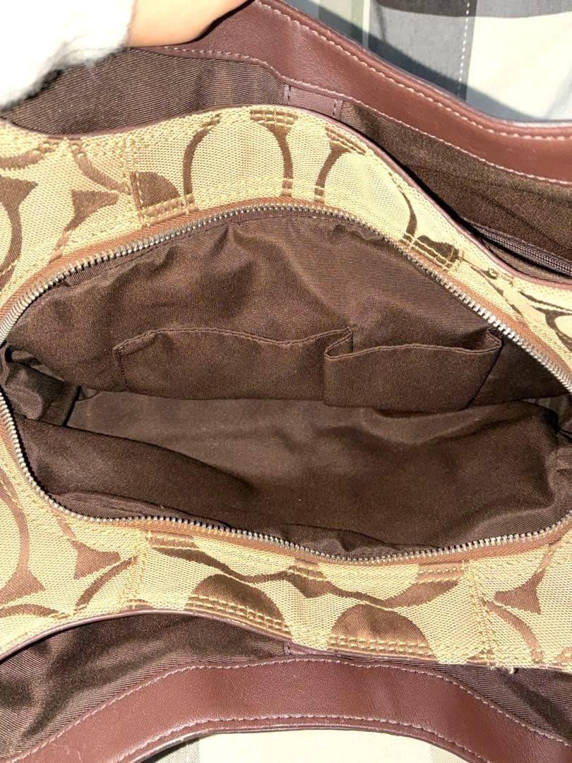 ひまわり❤︎プロフお読みください COACHロゴプリント ショルダーバッグ