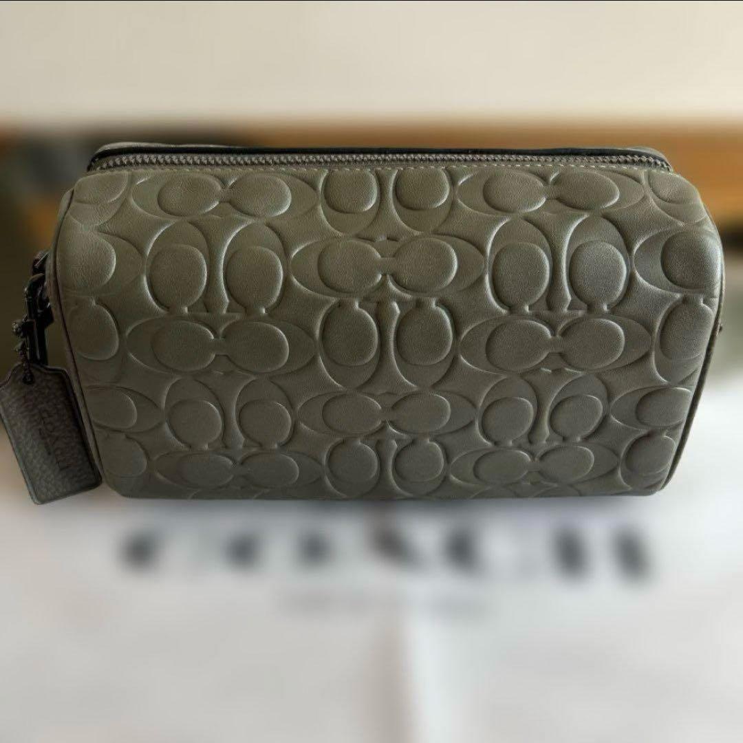 新品✨COACH＊コーチ　クロスボディ　シグネチャー　オリーブ　レザー　バッグ