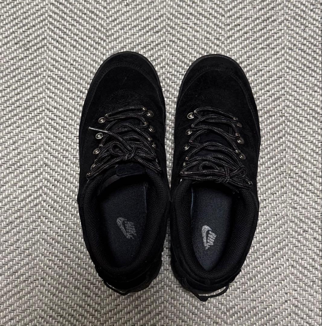 Nike ラハールロウ ブラック スエード スニーカー