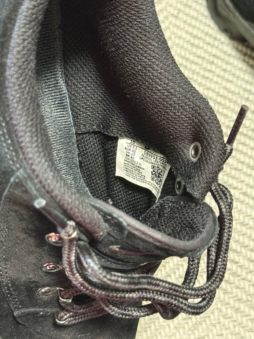 Nike ラハールロウ ブラック スエード スニーカー