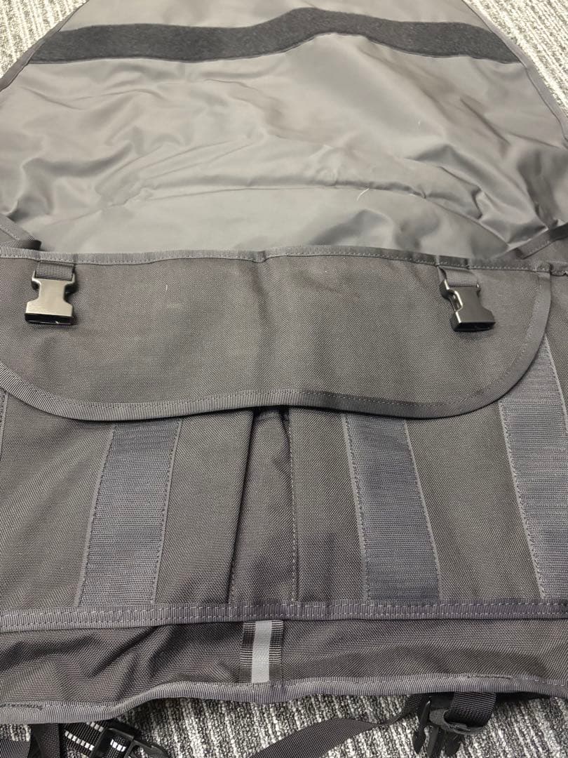 CHROME ベルリン メッセンジャーバッグ