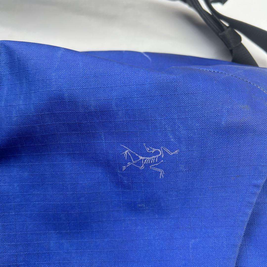 バッグ ARC'TERYX GRANVILLE 10 COURIER BAG blue