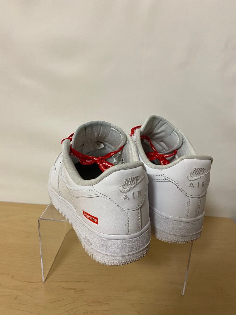 Nike Air Force 1 Supreme ホワイト　25センチ