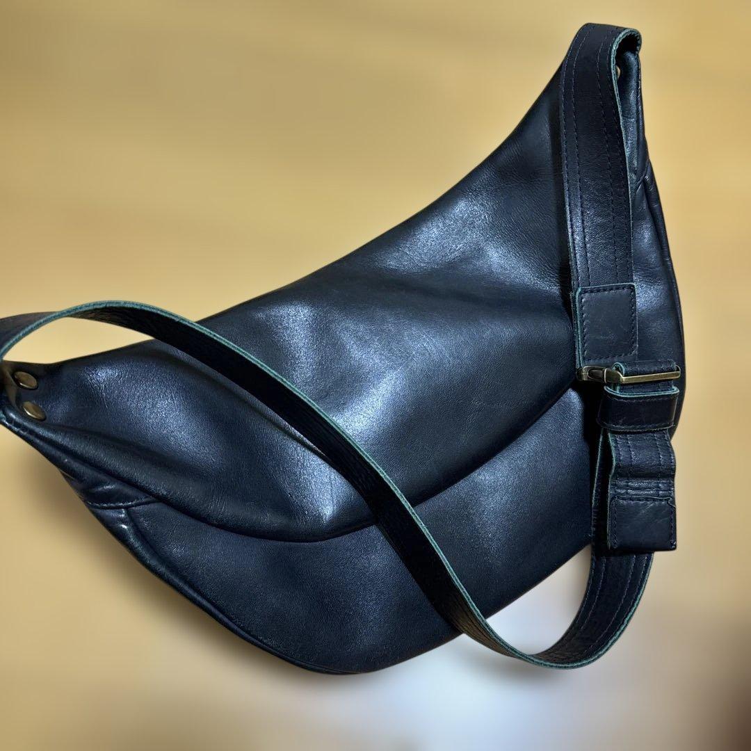 Y'2 LEATHERワイツーレザーホースハイド　ボディバッグ