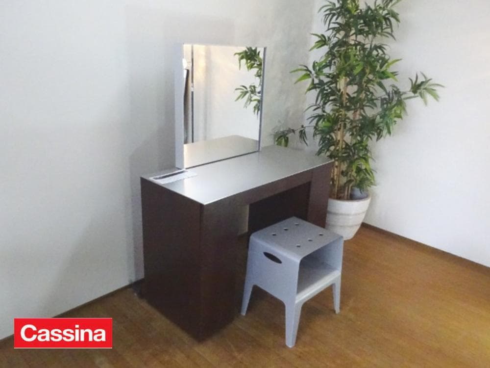 カッシーナ「MAKE UP/メイクアップ」ドレッサー・三面鏡　スツール付き　美品