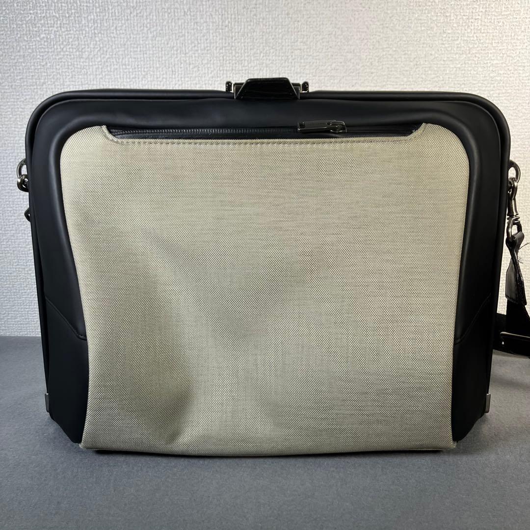 【美品】ARTPHERE アートフィアー　ダレスバッグ　ショルダーバッグ