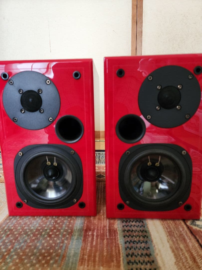 USHER S-520 Piano F-Red スピーカー