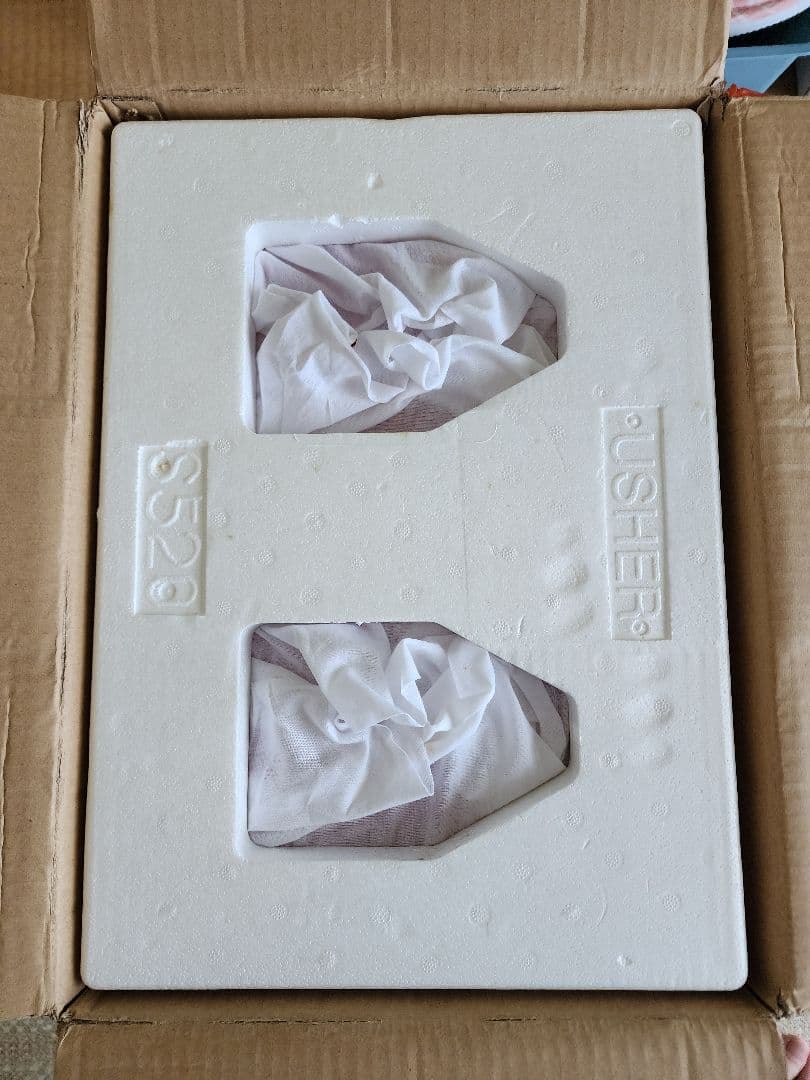 USHER S-520 Piano F-Red スピーカー