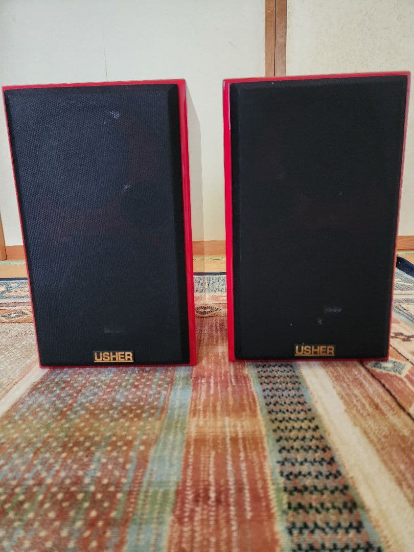 USHER S-520 Piano F-Red スピーカー