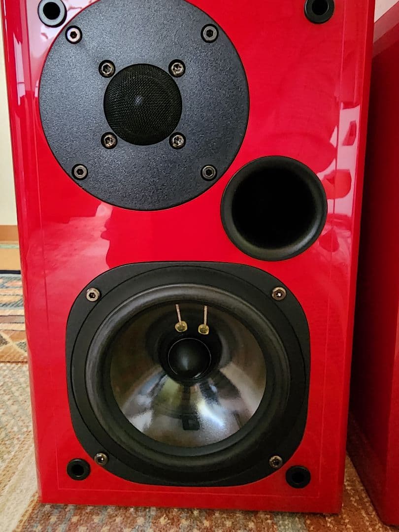 USHER S-520 Piano F-Red スピーカー