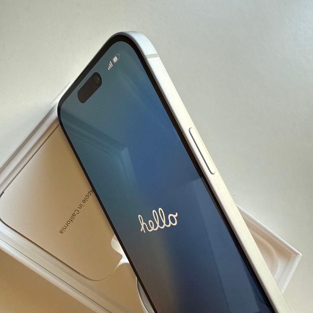 美品　Apple iPhone 15 ブルー128GB（SIMフリー)