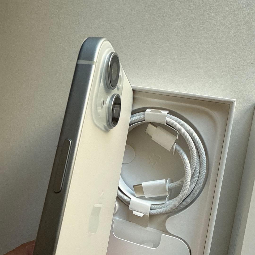 美品　Apple iPhone 15 ブルー128GB（SIMフリー)