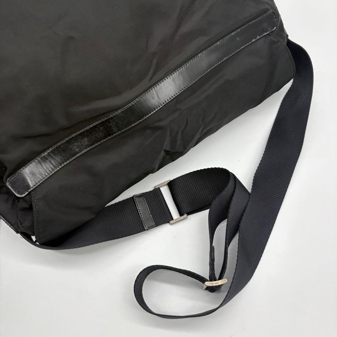 【大人気！✨】プラダ PRADA ショルダーバッグ メッセンジャーバッグ 黒