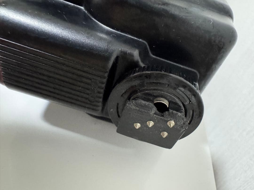 Nikon F100 フィルムカメラ 28-80mmレンズ