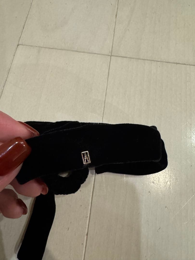 ALEXANDRE DE PARIS ブラックヘアゴム　ポニー