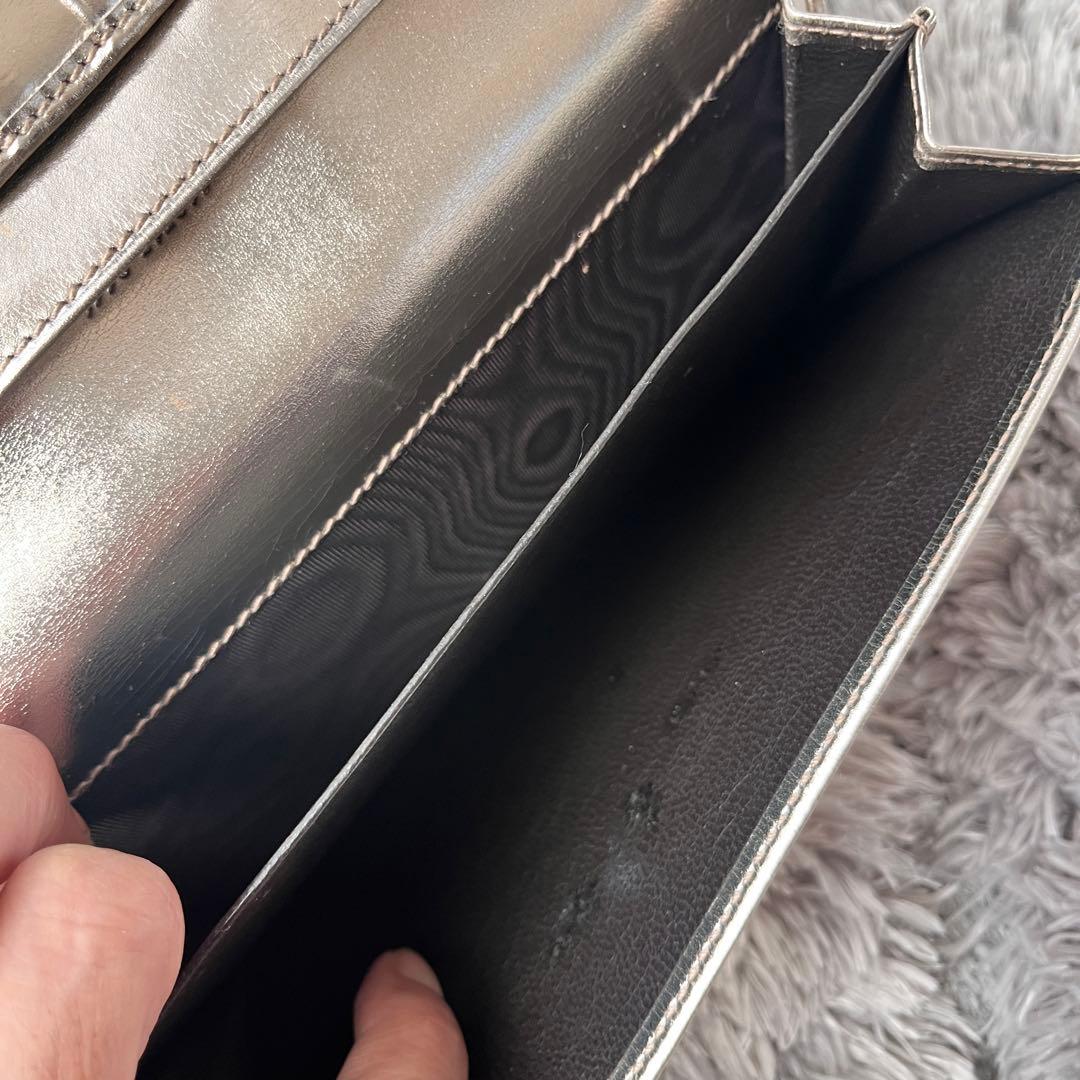 良品✨GUCCI シマ　メタリック　シャンパンゴールド　Wホック　長財布