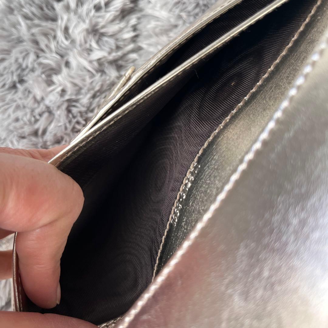 良品✨GUCCI シマ　メタリック　シャンパンゴールド　Wホック　長財布