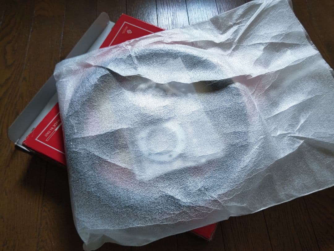 【未使用】モモ【MOMO JAPAN正規品】ステアリング【RACE】 320mm