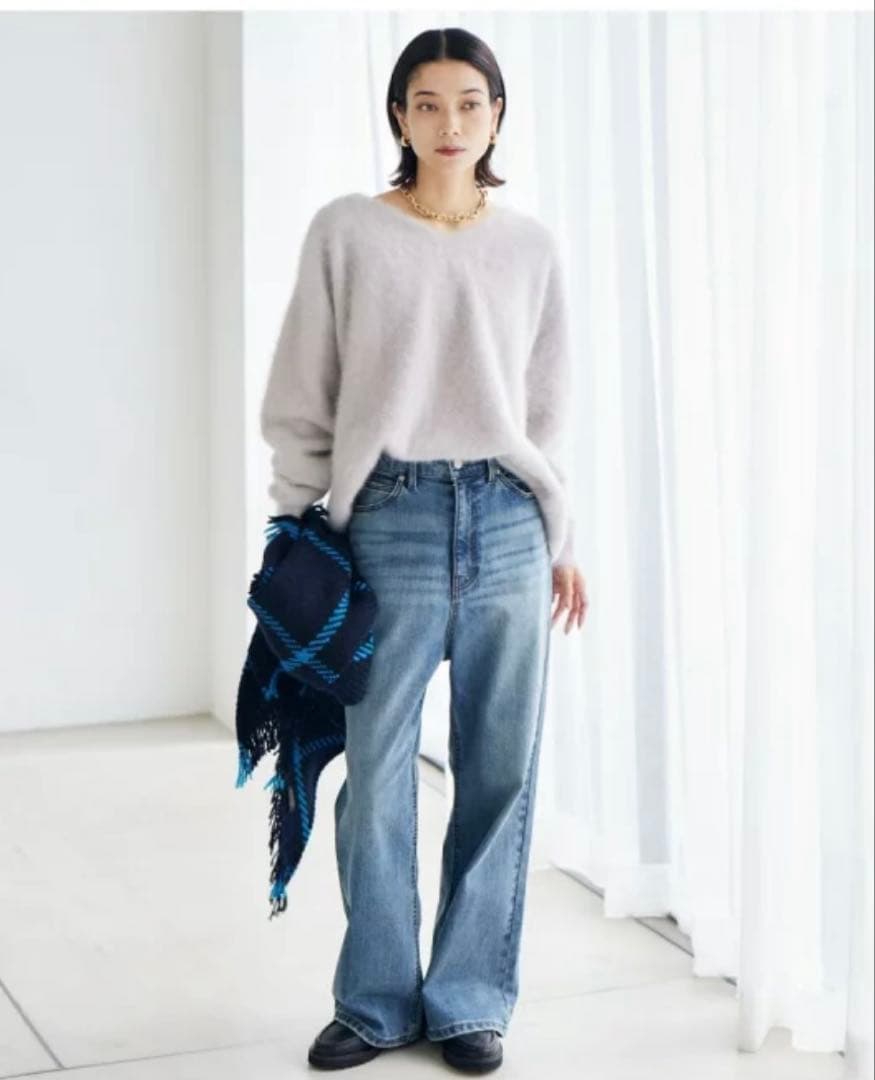 ライトグレーFOXカシミヤ Vネック ニットセーター