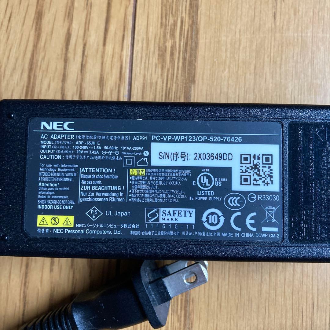 Fujitsu ノートPC ホワイト