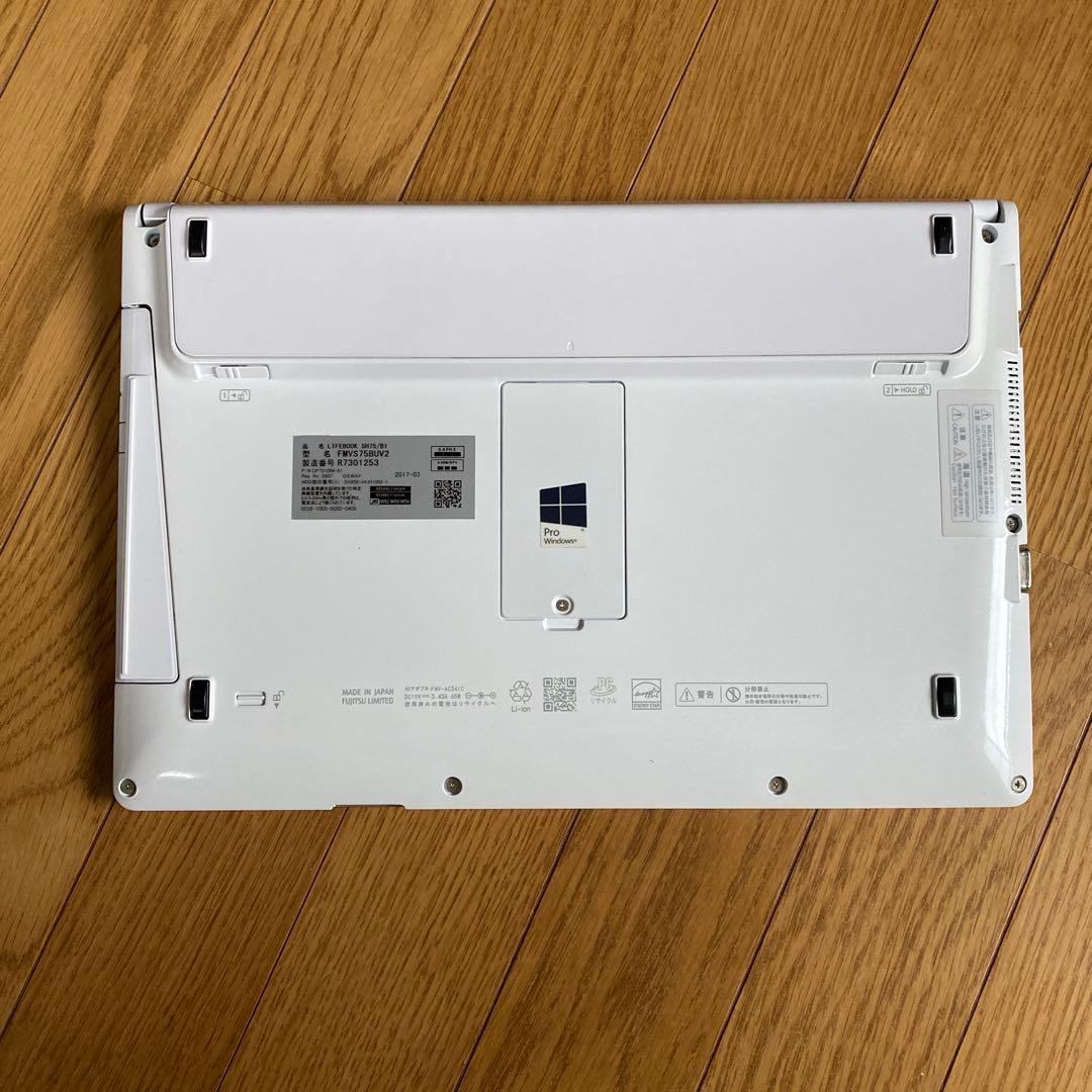 Fujitsu ノートPC ホワイト