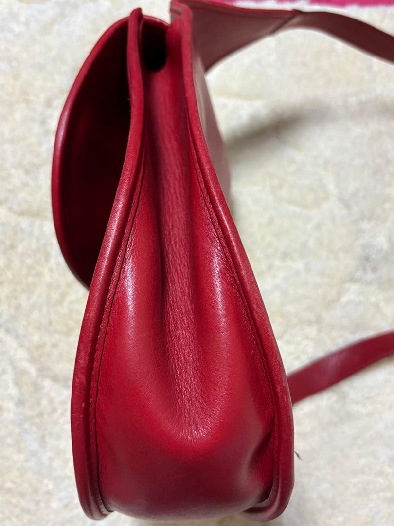 グッチ　GUCCI オールドグッチ　ホースビット　ボディバッグ　赤　本物