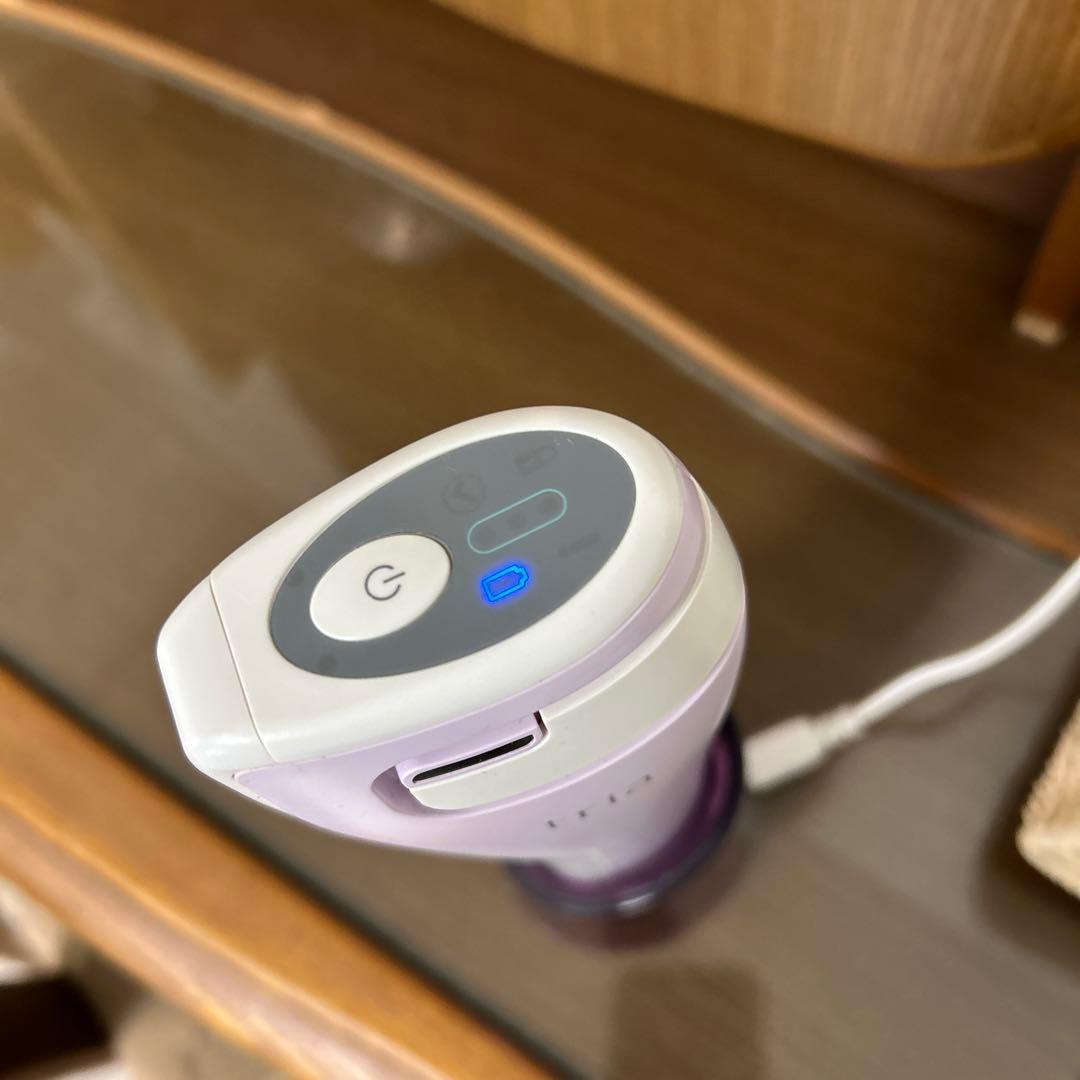 トリア・スキンエイジングケアレーザー