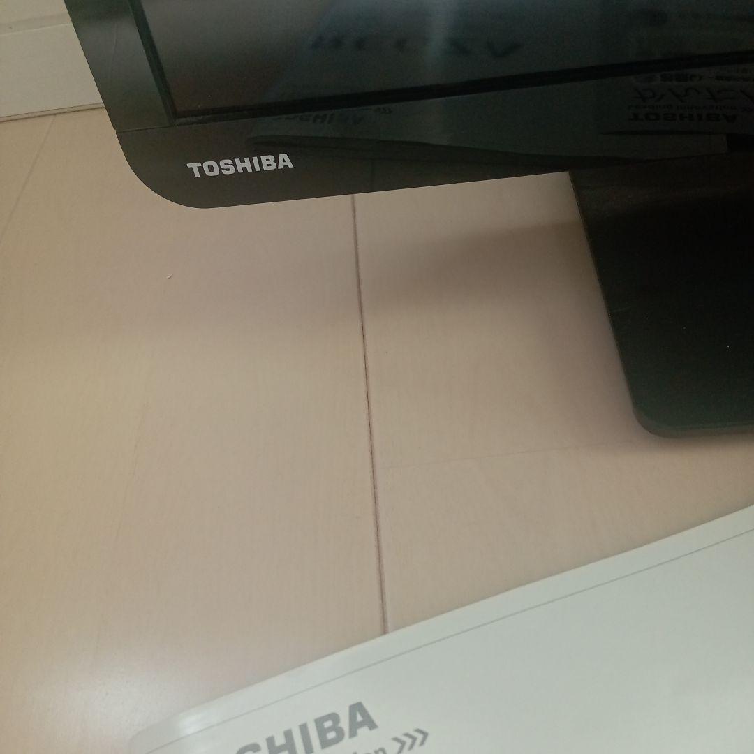 TOSHIBA REGZA テレビ 本体とリモコン