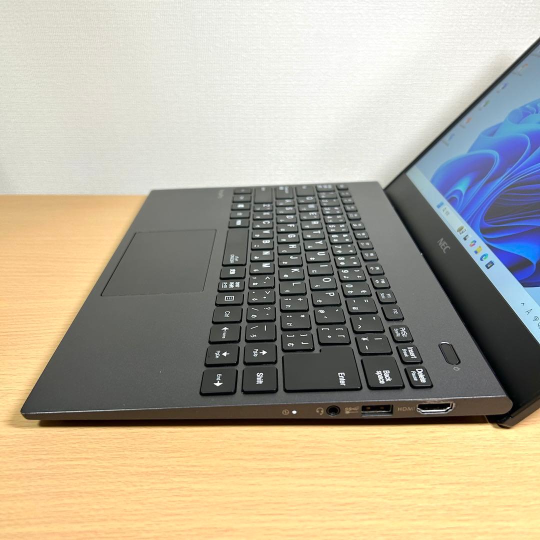 NEC VersaPro VKV18/G-9 i7 16GB 256GB 軽量