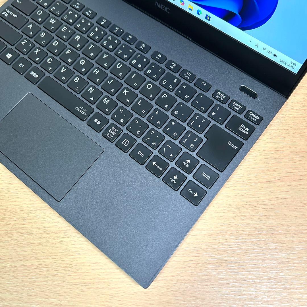 NEC VersaPro VKV18/G-9 i7 16GB 256GB 軽量
