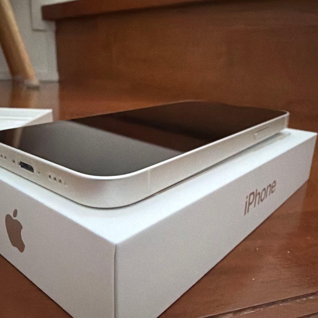 iPhone 13mini 256GB 本体 　　箱/ケーブル付 SIMフリー