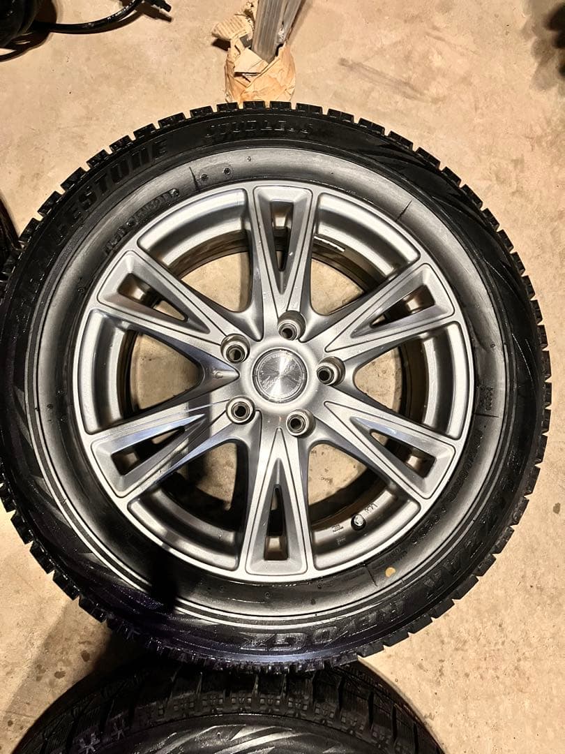 ブリヂストン　ブリザック　スタッドレス　EXCEEDER 205/60R16