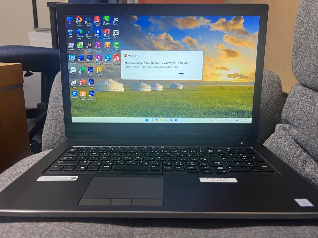 Dell Precision 7740 i5 17.3型 RadeonPro搭載