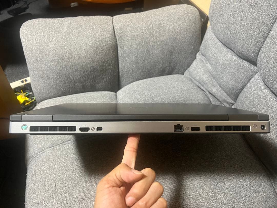 Dell Precision 7740 i5 17.3型 RadeonPro搭載