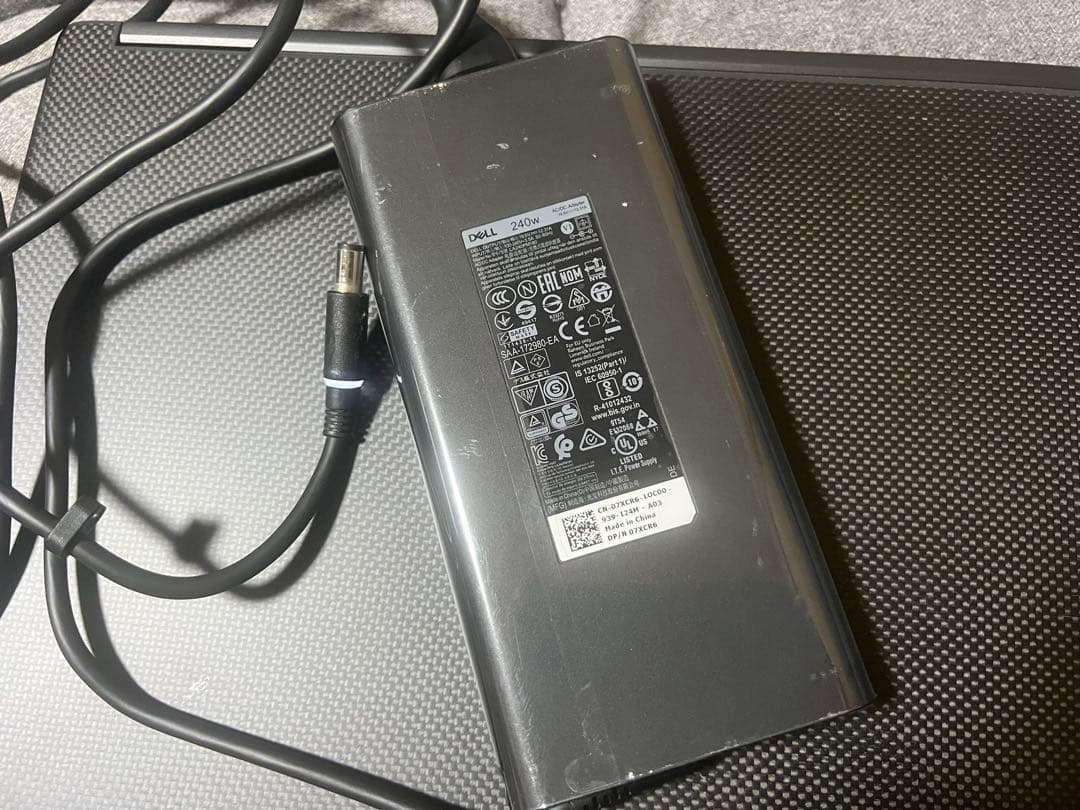 Dell Precision 7740 i5 17.3型 RadeonPro搭載